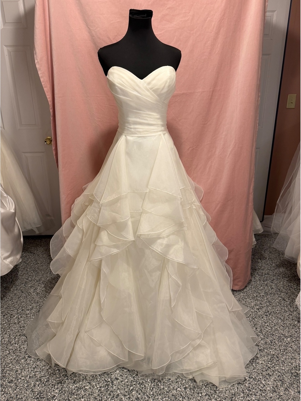 Essense of Australia Strapless Ruffled Wedding Dress Size 14 Ivory